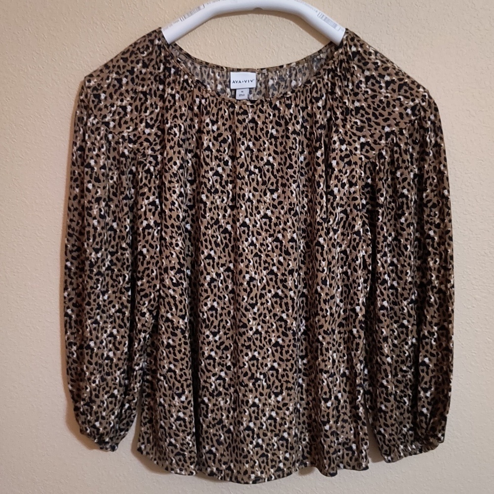 NWT Ava & Viv Plus Size Long Sleeve Leopard Print Top Size 1X